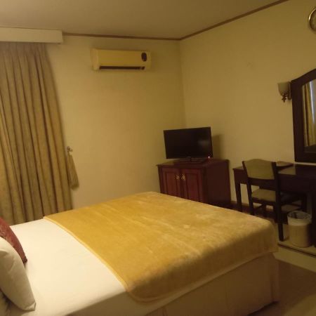 Hotel Shalimar Rawalpindi Exterior foto